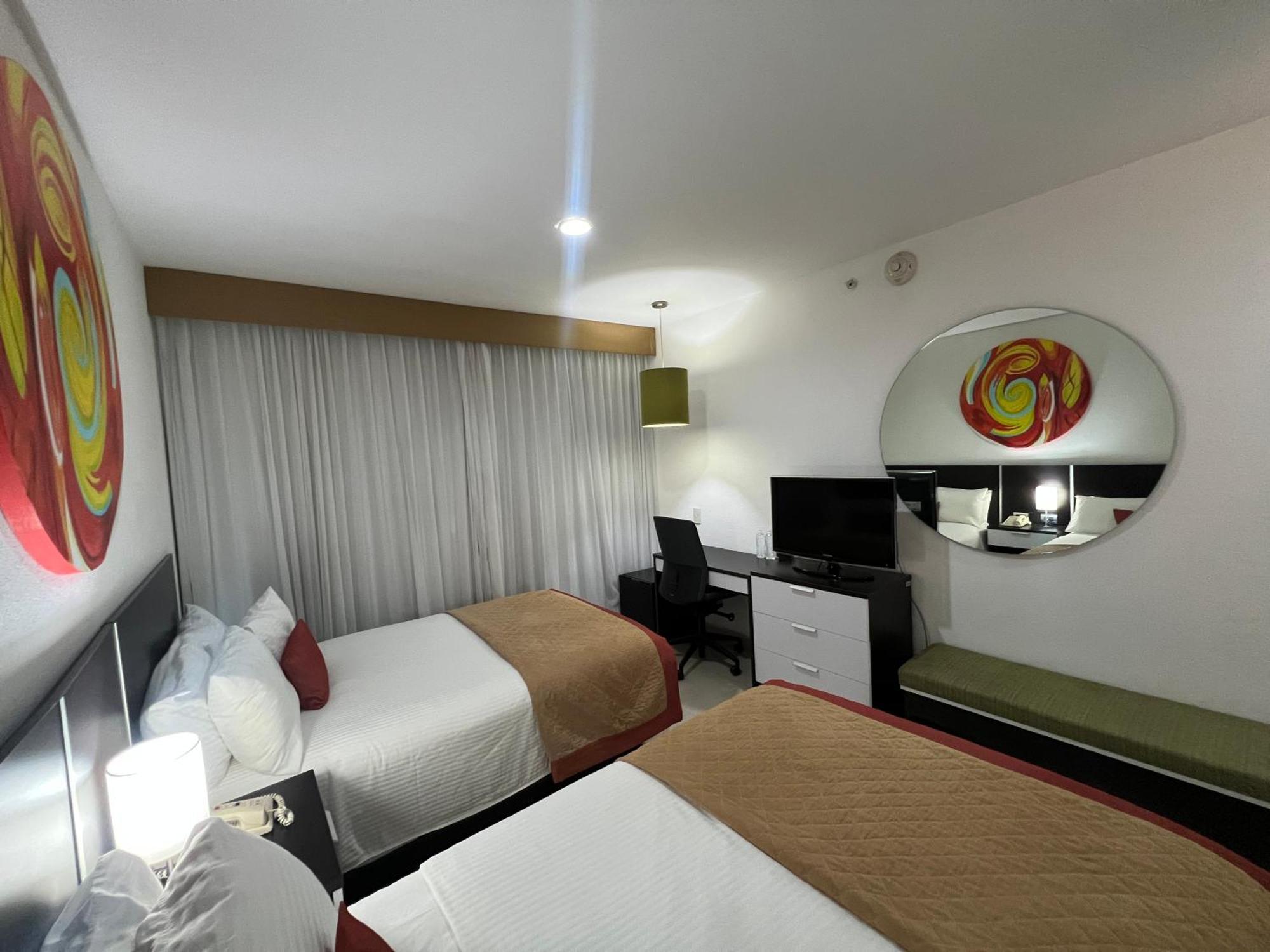 Hotel Mexico Plaza Irapuato Esterno foto